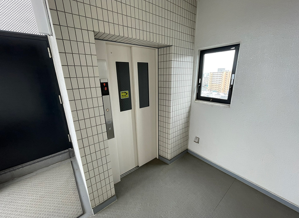 共有エレベーター